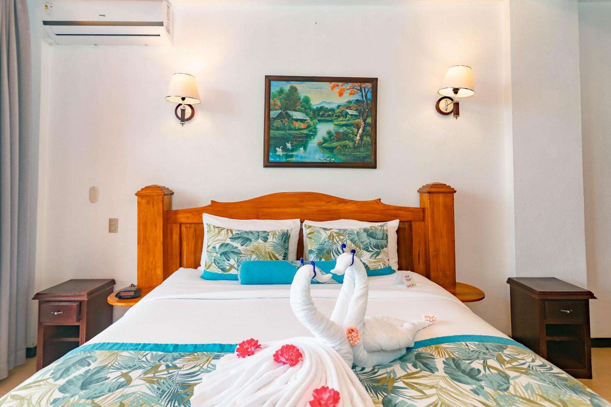 Hotel San Bada Resort & Spa Мануел Антонио Екстериор снимка