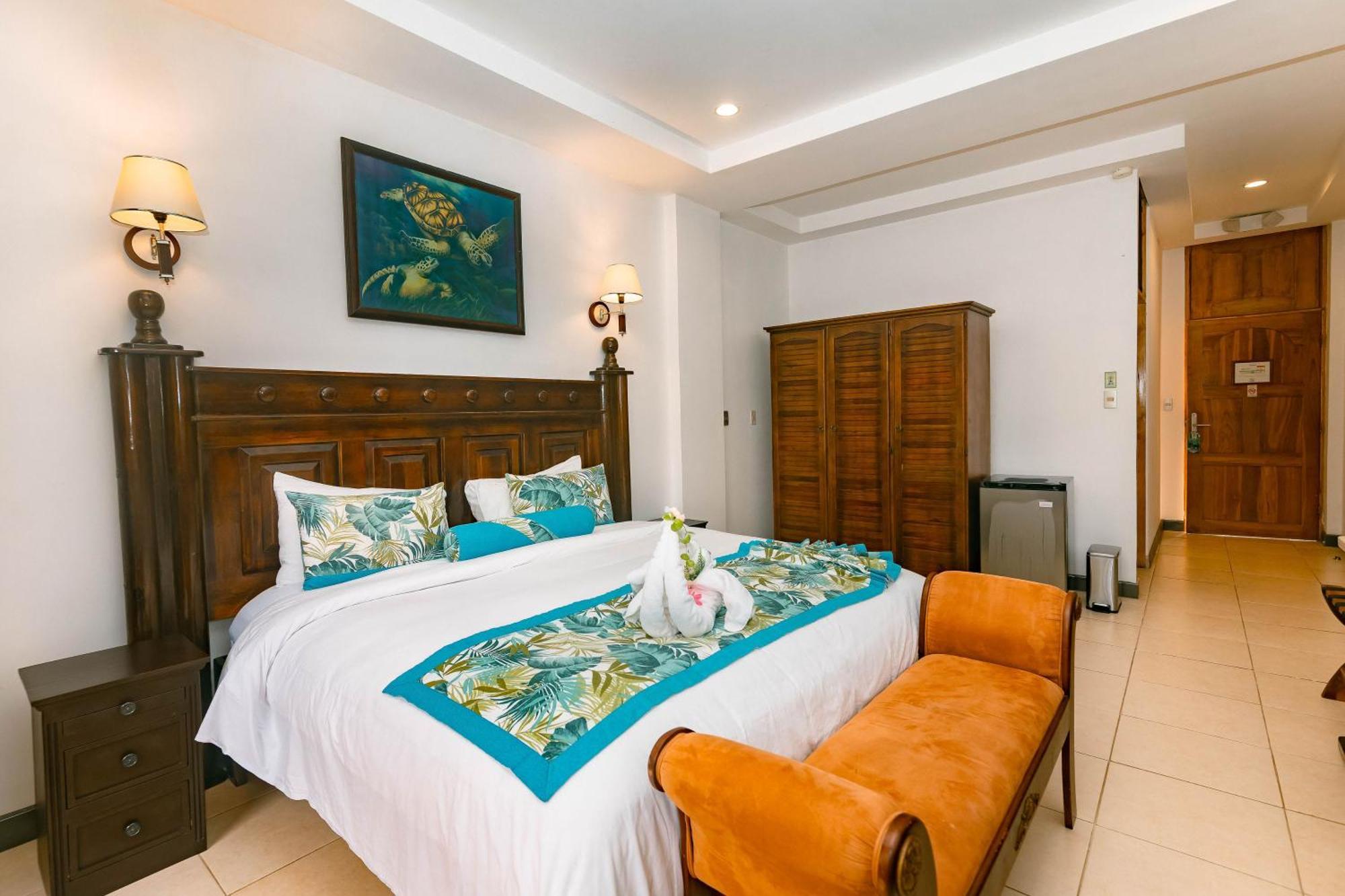 Hotel San Bada Resort & Spa Мануел Антонио Екстериор снимка