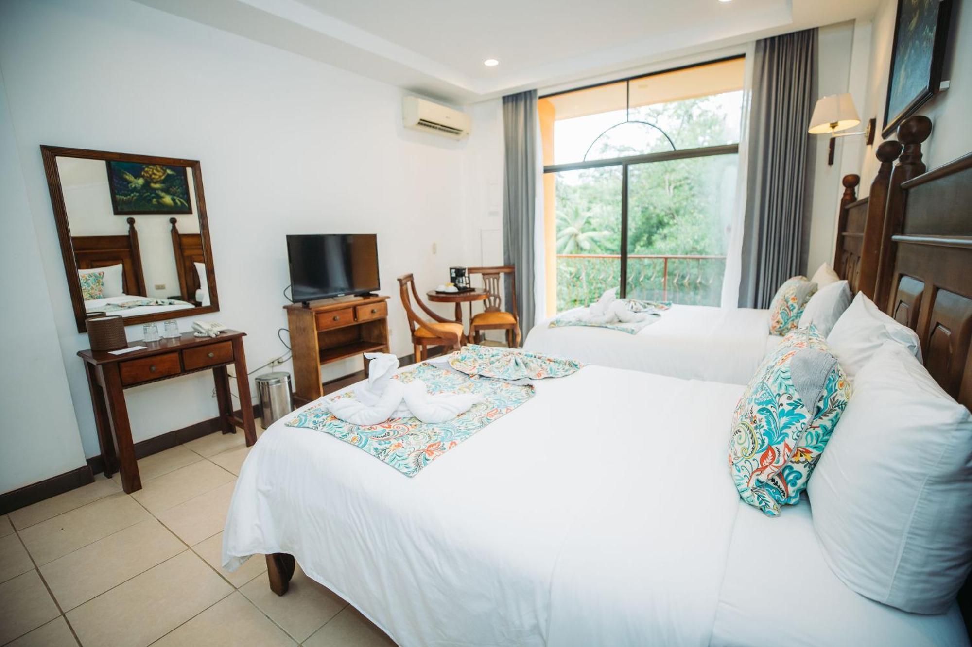 Hotel San Bada Resort & Spa Мануел Антонио Екстериор снимка